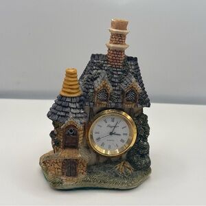 teaberry village magistrate’s house clock. Clock Not Working.  3B